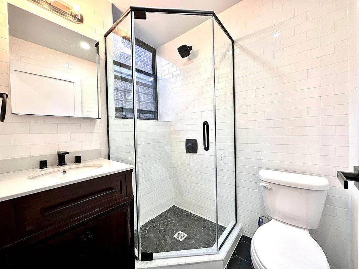 Brooklyn Apartment: 2112 Regent Place
