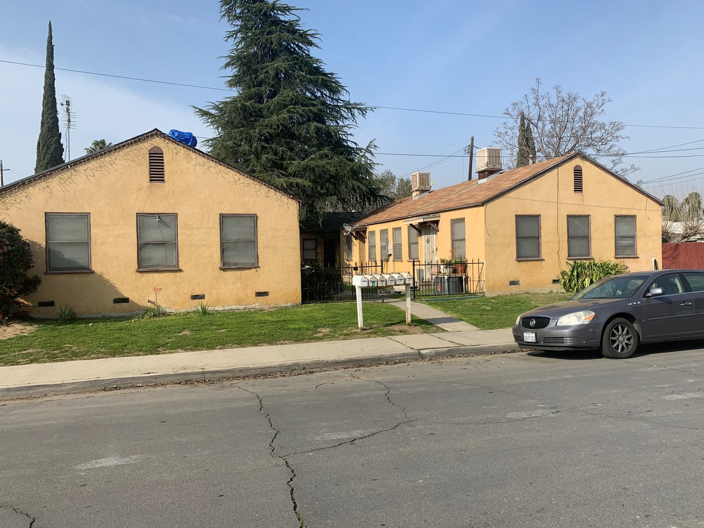 Bakersfield Apartment: 2 Bliss St.