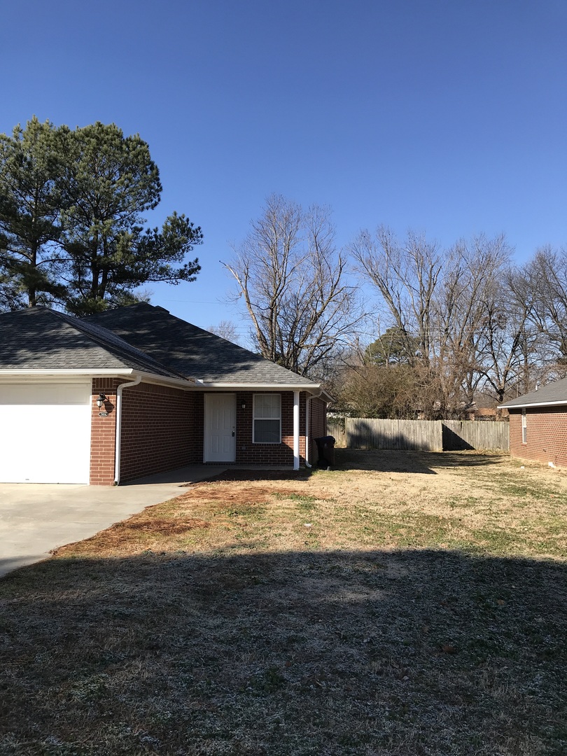 Fort Smth Apartment: Texas Road