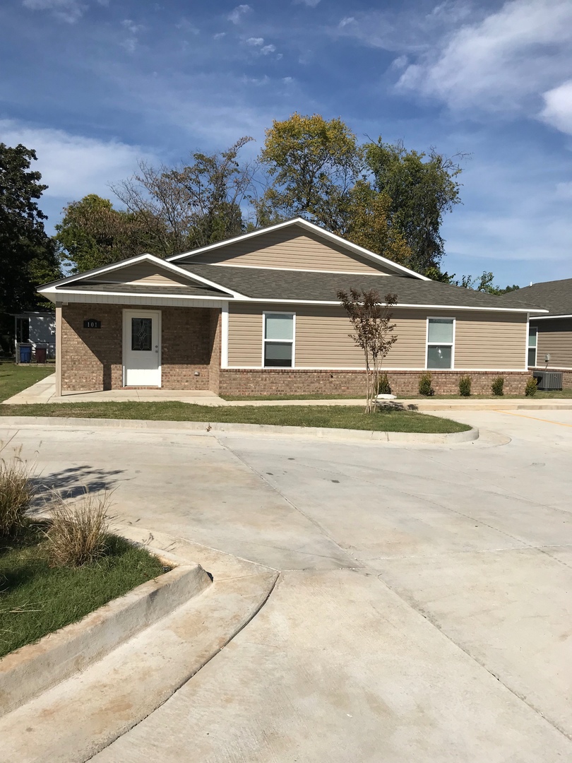 Fort Smith Apartment: 4601 Jenny Lind