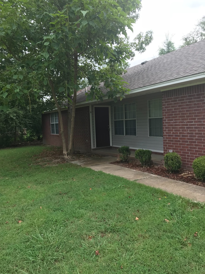 Alma Apartment: Airport Road