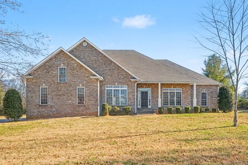 2990 Oak Glen Ln, Clarksville, TN 37043