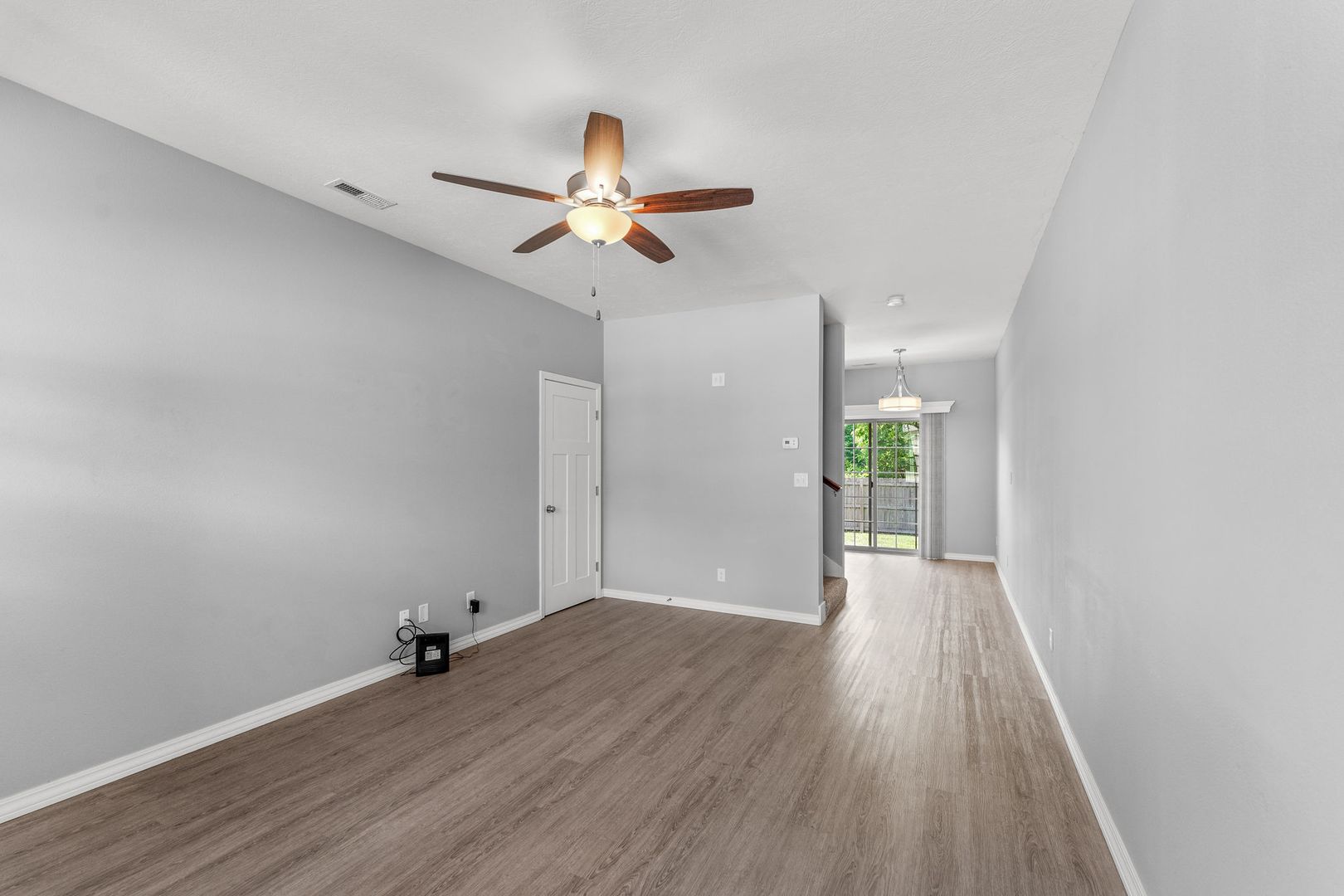 NEW LUXURY TOWNHOUSE in the sought-after Southwest area of Springfield, available now 2 of 8