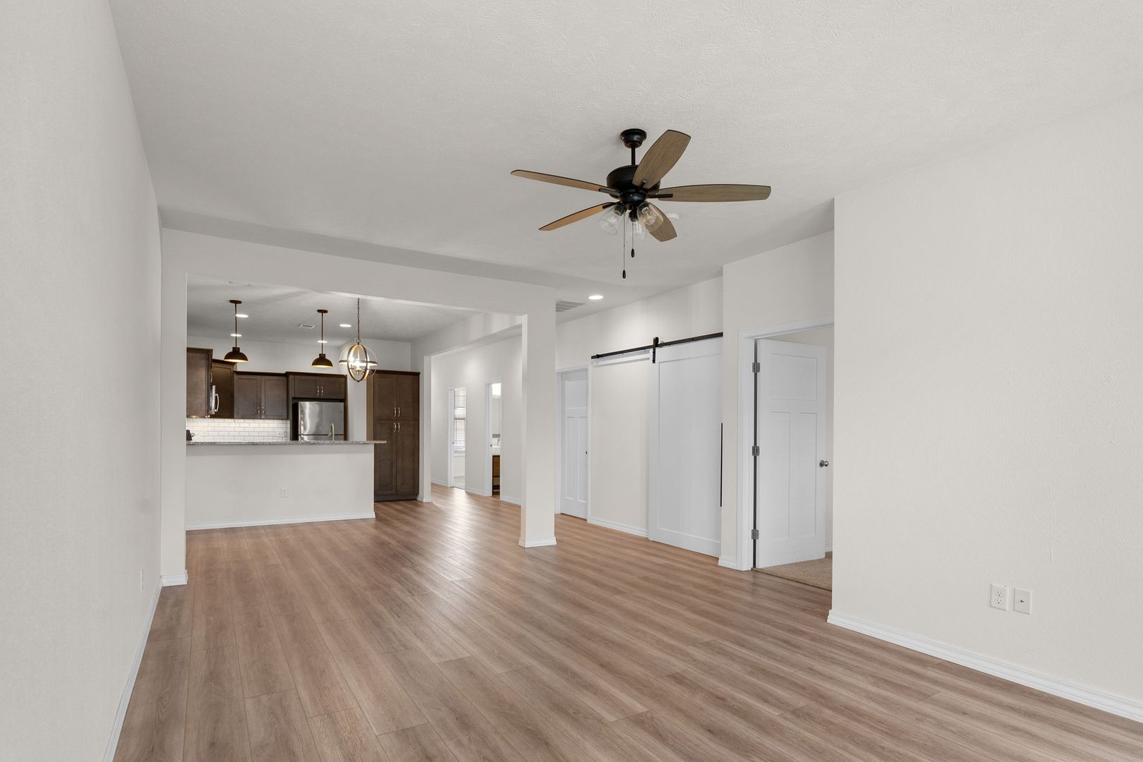 NEW LUXURY 2 BED 2 BATH 1 CAR GARAGE DUPLEX 6 of 8
