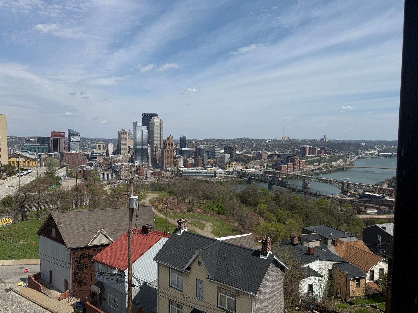 Pittsburgh Apartment: 44 Wyoming Street