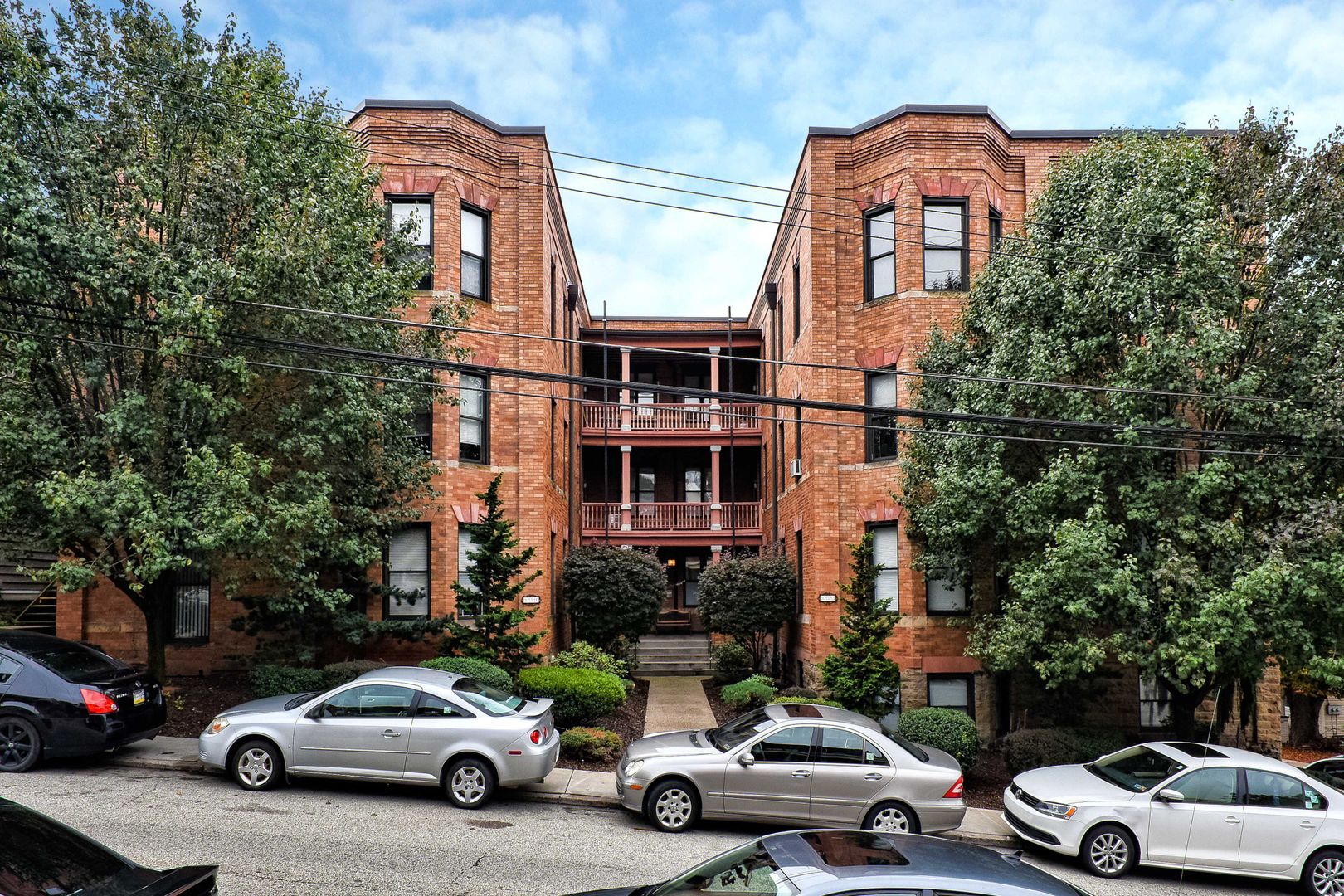 Pittsburgh Apartment: 131-133 West Sycamore Street