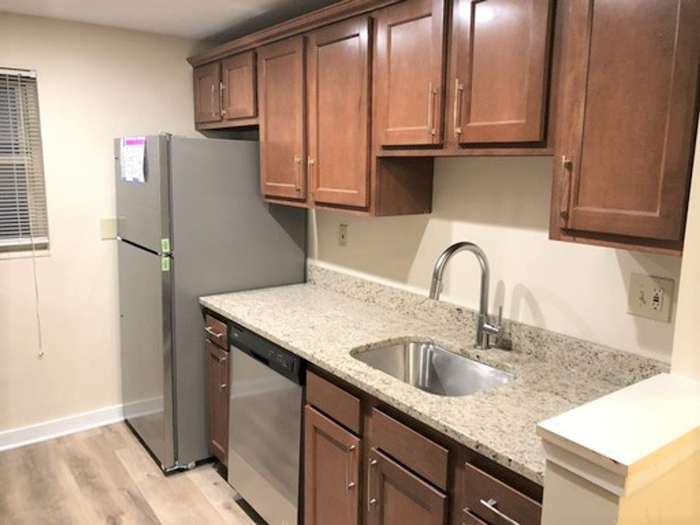 Pittsburgh Apartment: 1-17 Beaufort Court