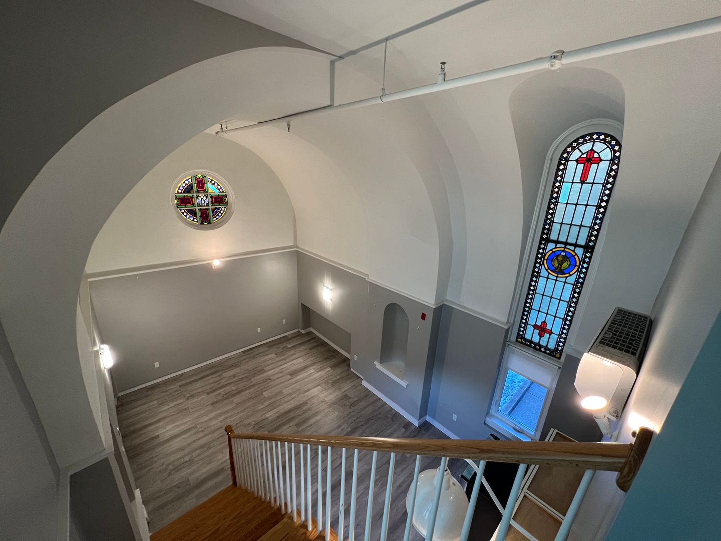 Braddock Apartment: 16 Holland Avenue