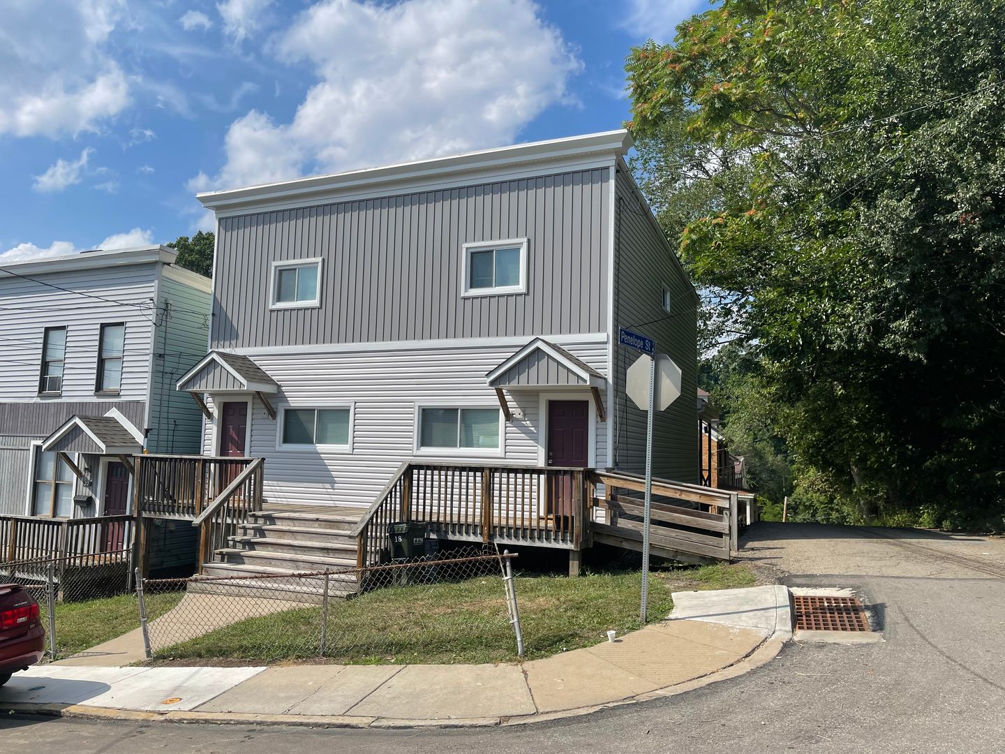 Pittsburgh Apartment: 18-28 Simms Street