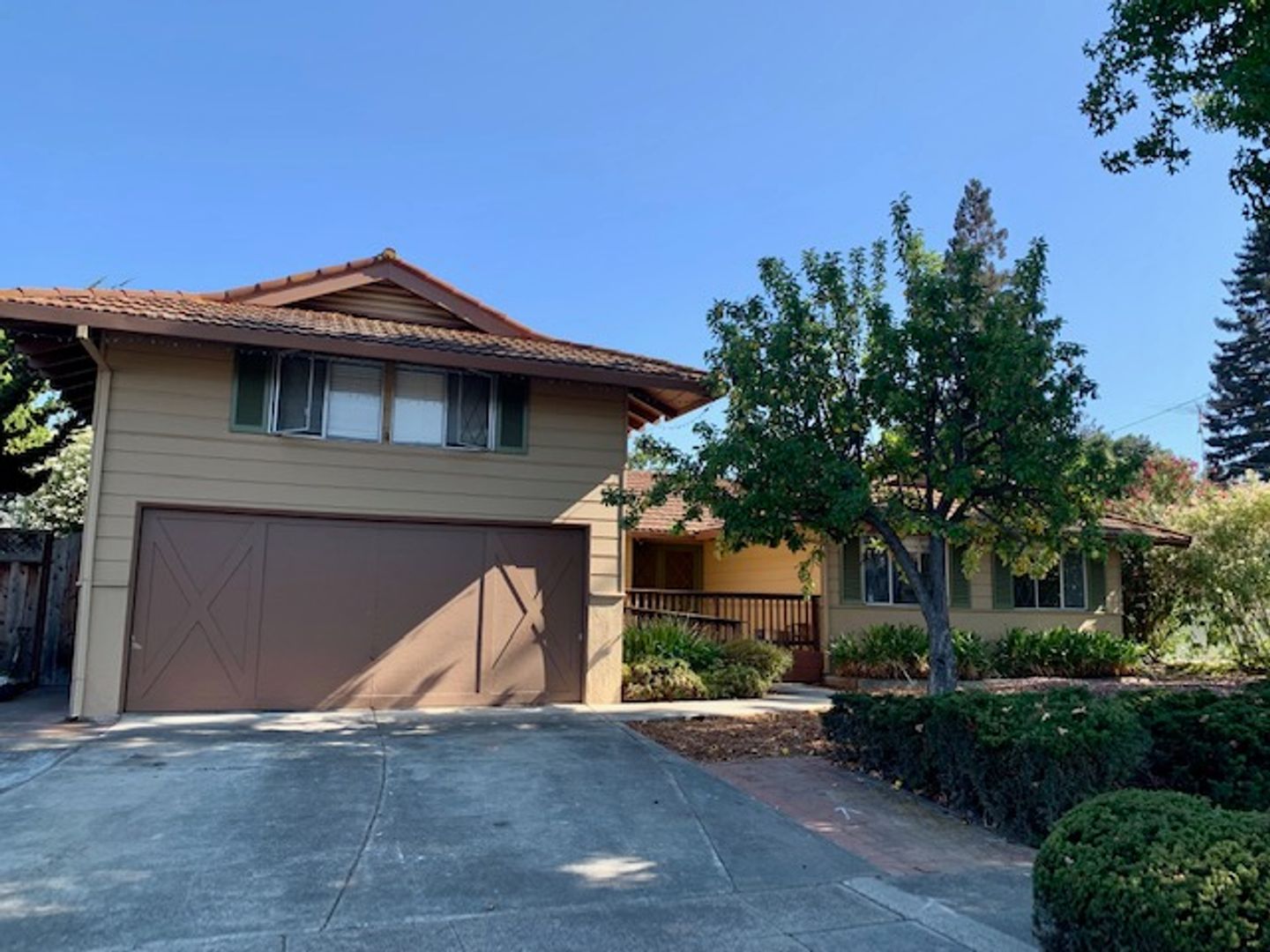 Sunnyvale House: 1014 Ticonderoga Drive
