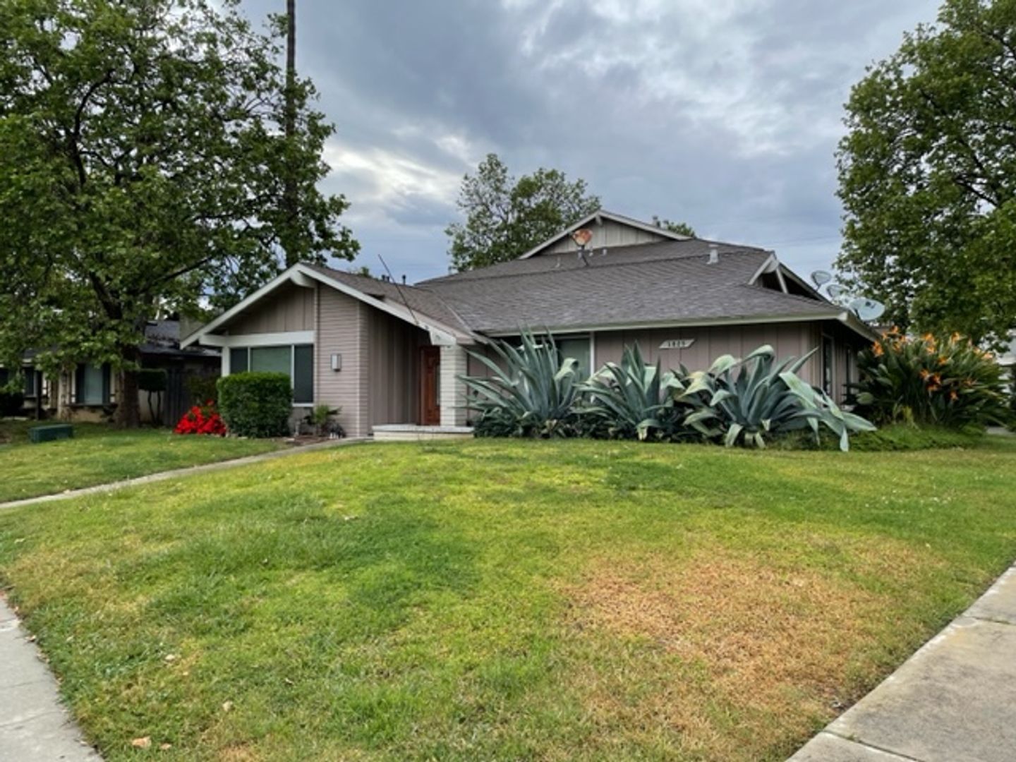 San Jose Apartment: 1825 Stokes Street