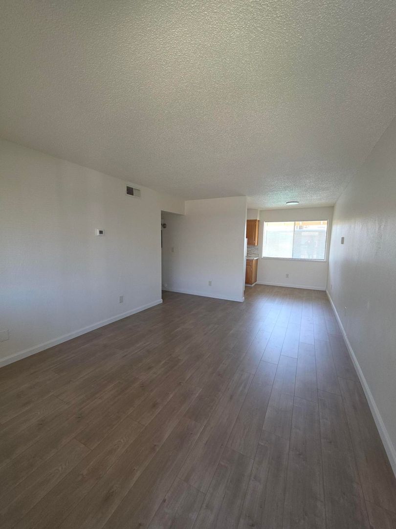 Yuba City Apartment: 1255 & 1275 Williams Way