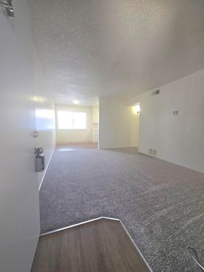 Charming 1 Bedroom, 1 Bathroom Apartment in Yuba City, CA