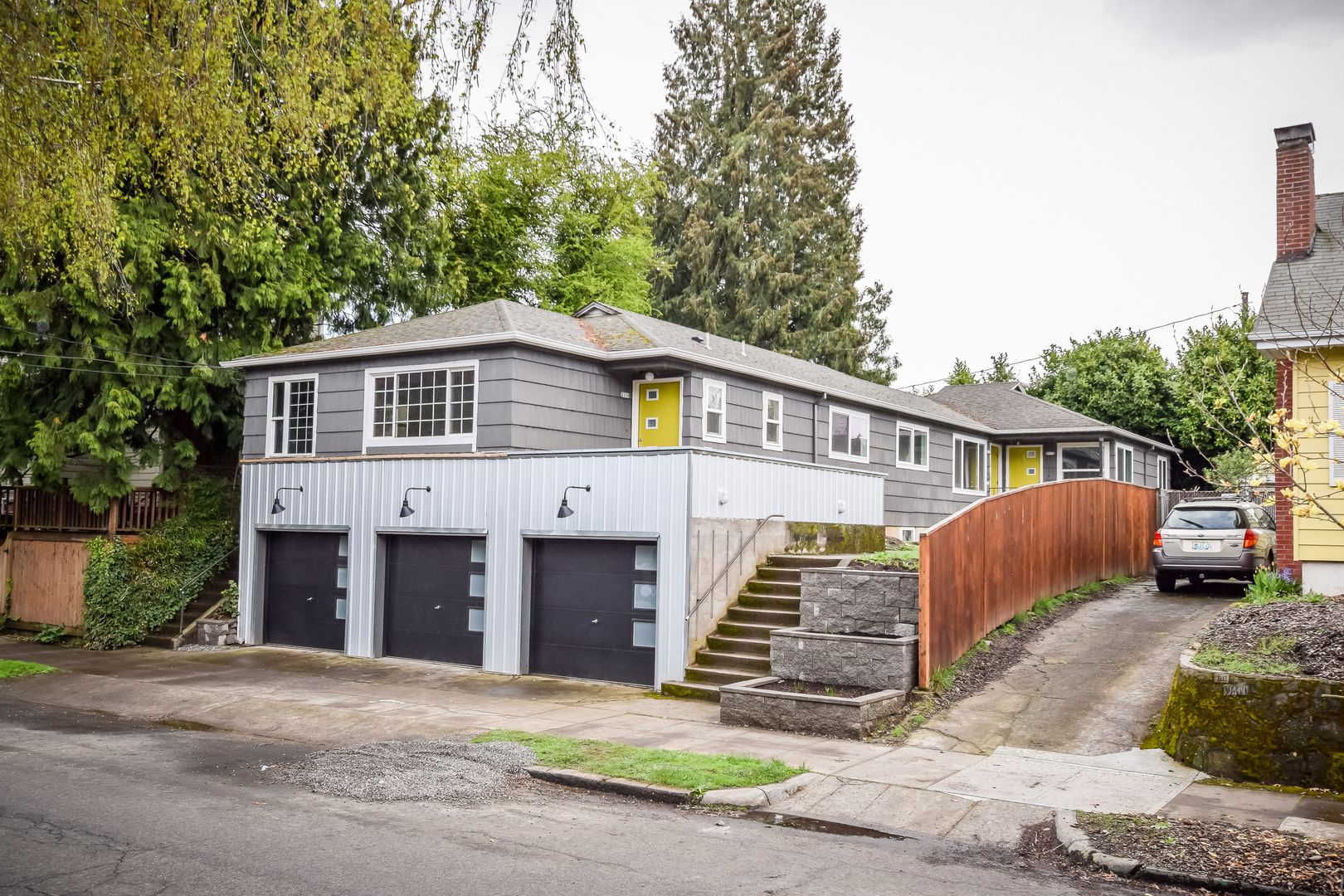 Portland Apartment: 2112 Northeast Couch St