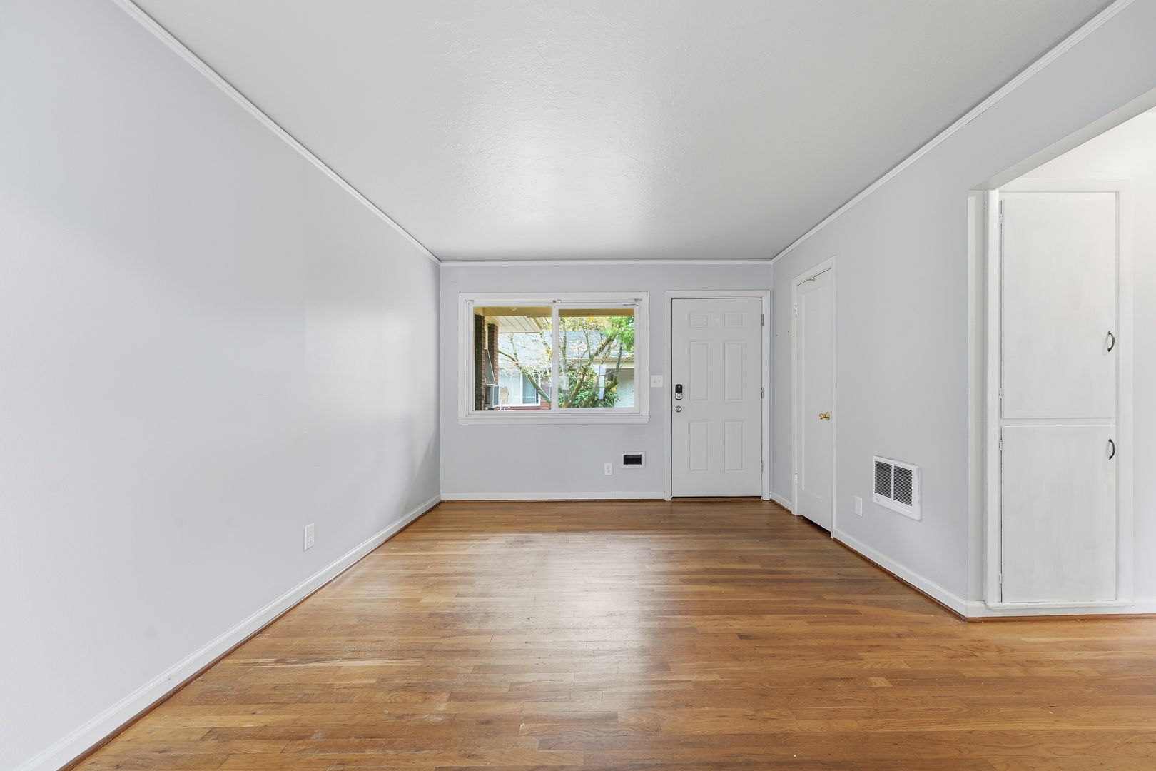 Portland Apartment: 1501 - 1517 SE Oak Street