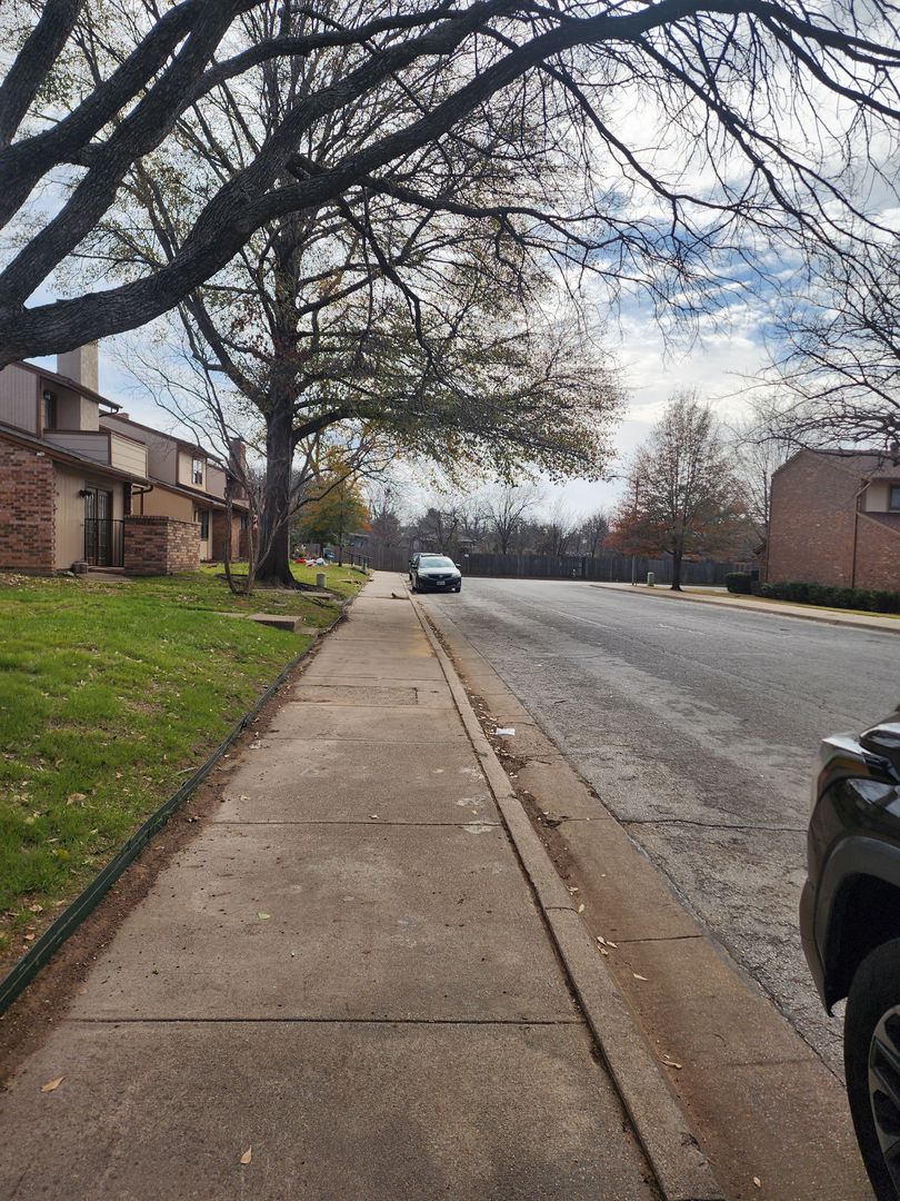 Arlington House: 2715 Westgate Drive
