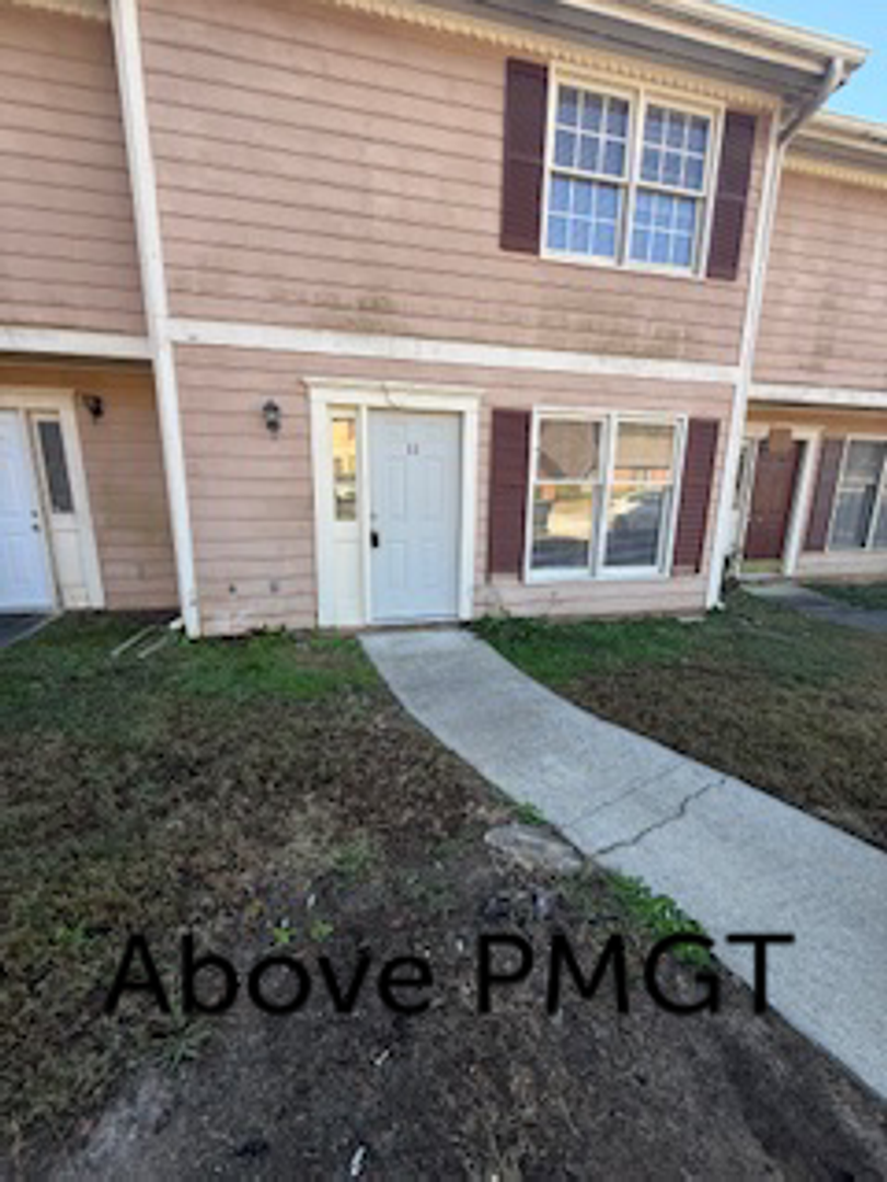 Spartanburg Apartment: 323-11 E Blackstock Rd