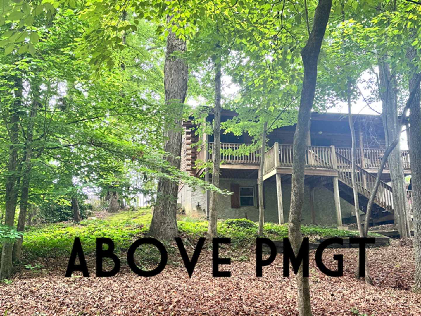 Easley House: 126 Lakeshore Dr
