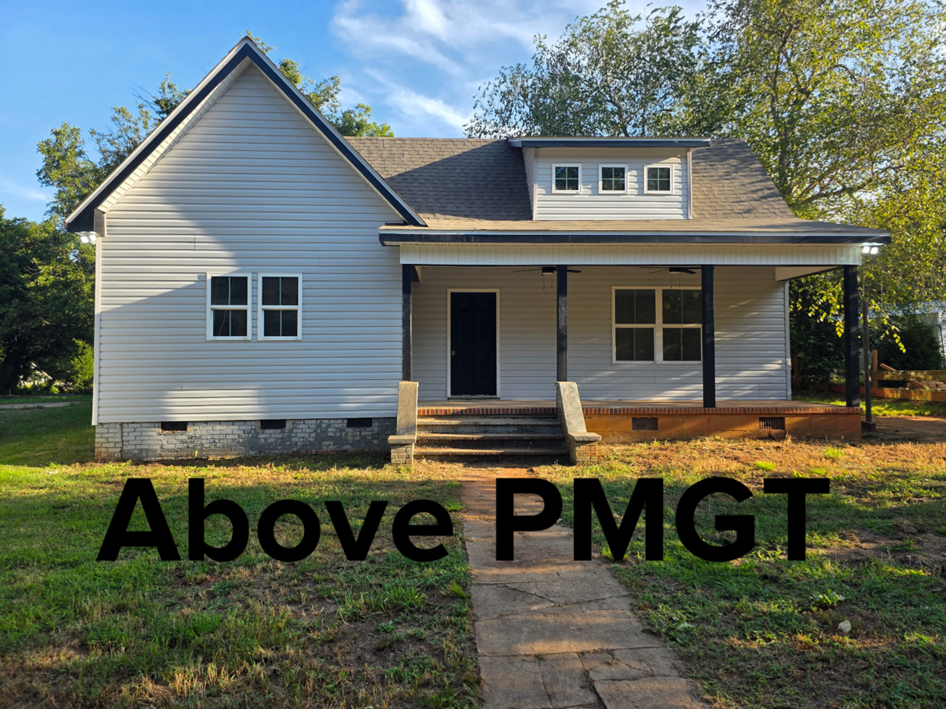 Spacious 4 bedroom & 4 Bathroom House right on Campus in Anderson