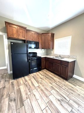 Apartment Available Now!