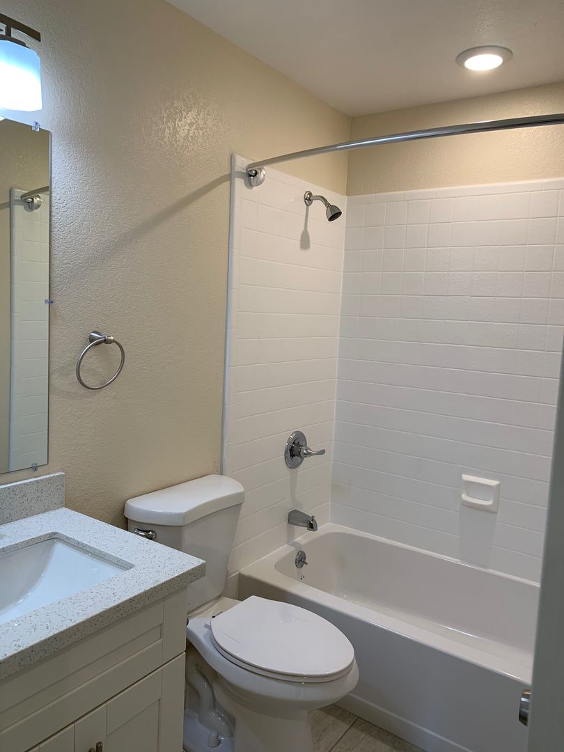 Santa Clara Apartment: 1981 Saint Lawrence Dr