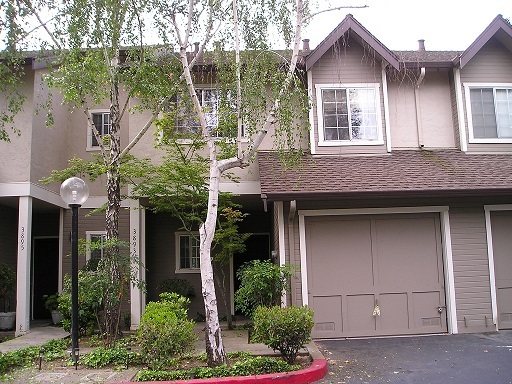 Pleasanton House: 3893 Vine Street