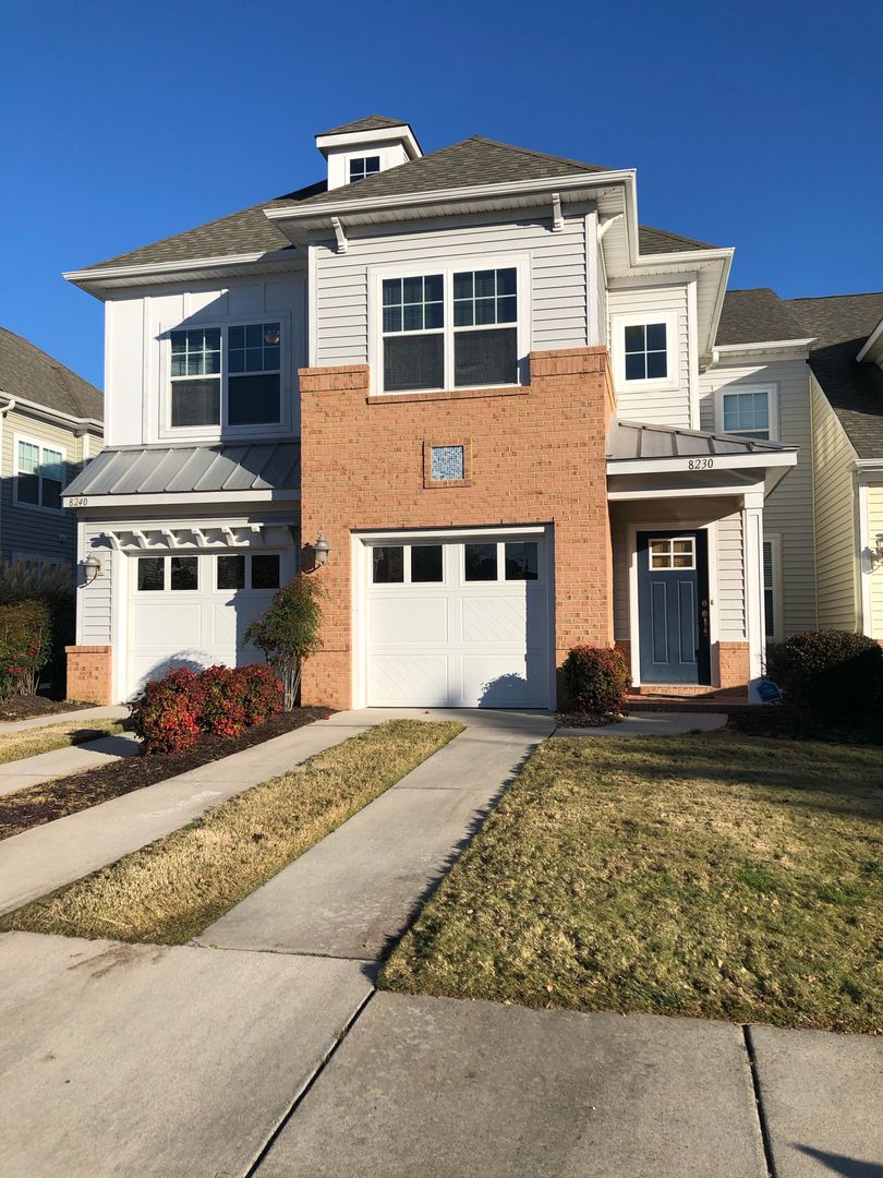 Norfolk House: 8230 Highland Street