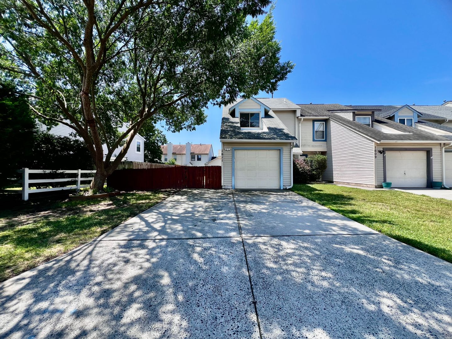 Virginia Beach House: 1611 Slidell Lane
