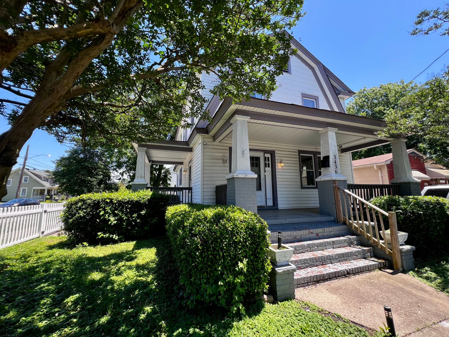 Norfolk House: 3436 Chesapeake Boulevard