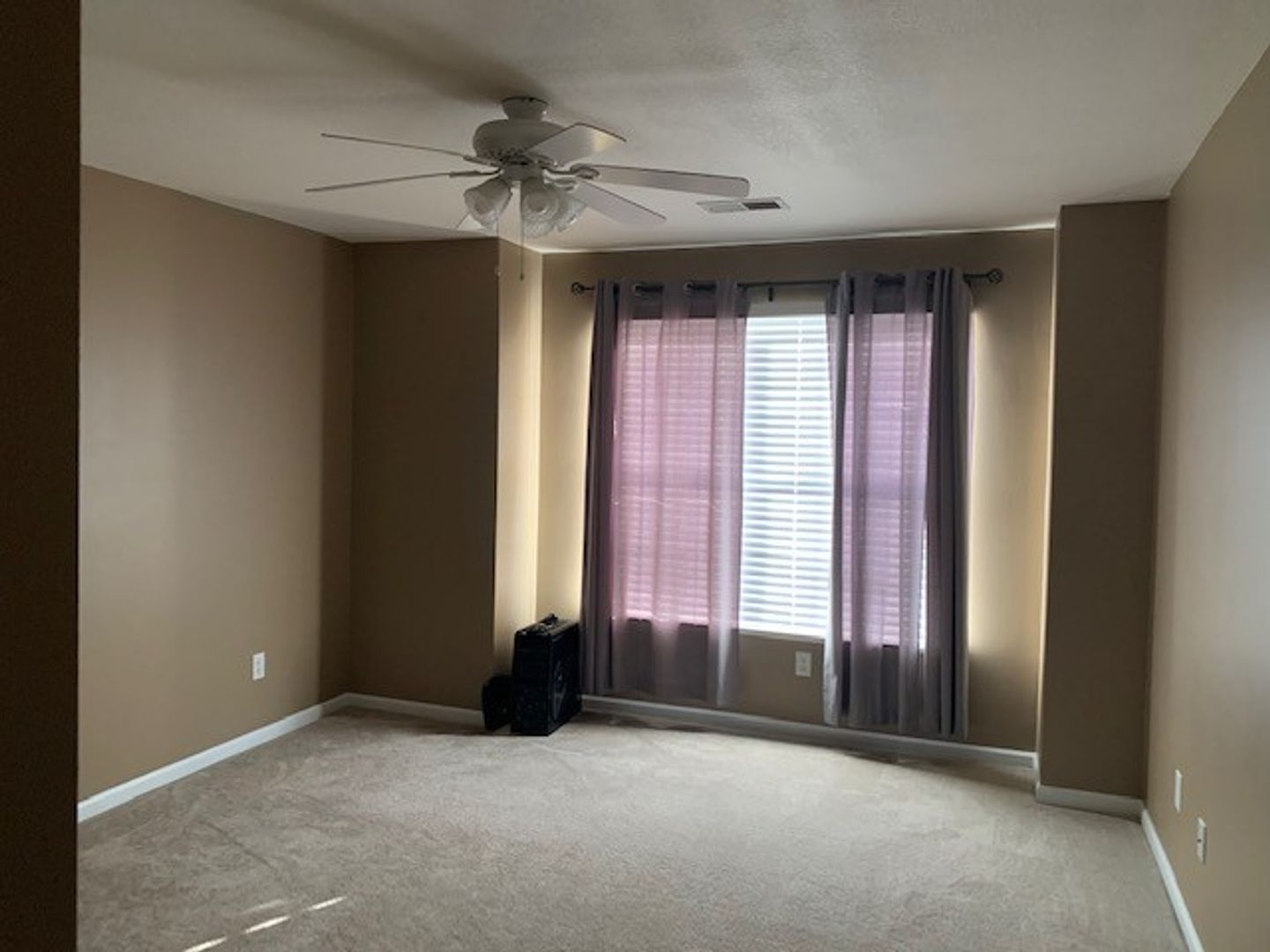 Virginia Beach House: 3818 Magwood Court