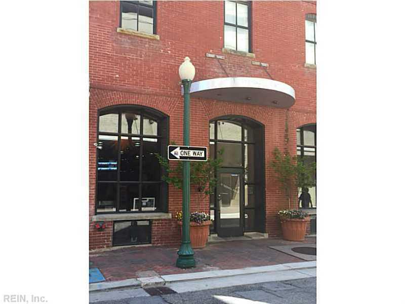 Norfolk House: 111 Tazewell St #303