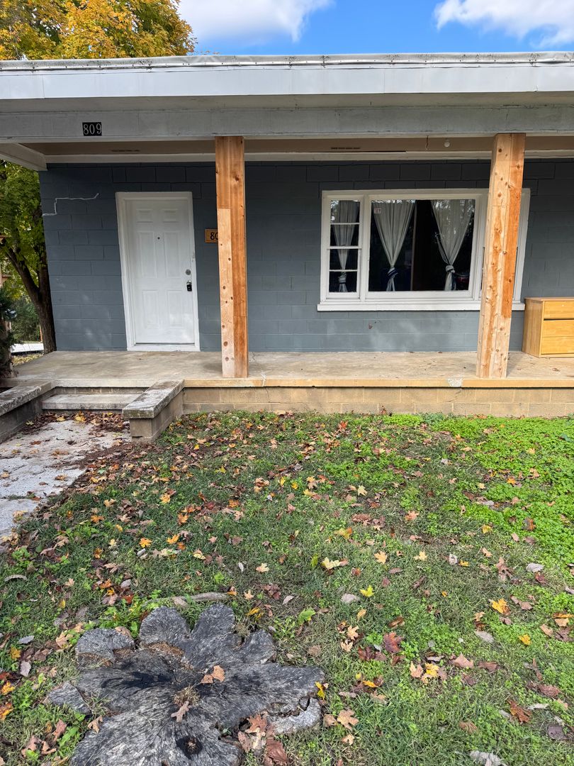 Forsyth Apartment: 809 Shadow Rock Dr