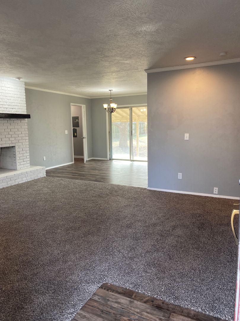 Springfield House: 3461 S Ferguson Ave