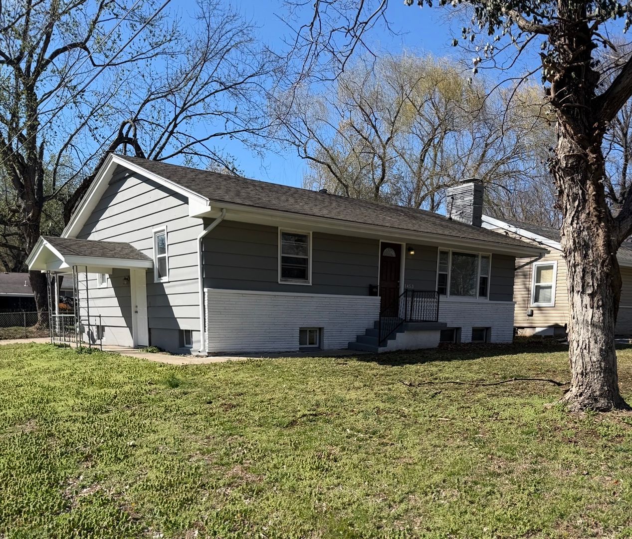 Springfield House: 1453 S Fort Ave