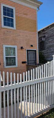3419 Sealy #4
