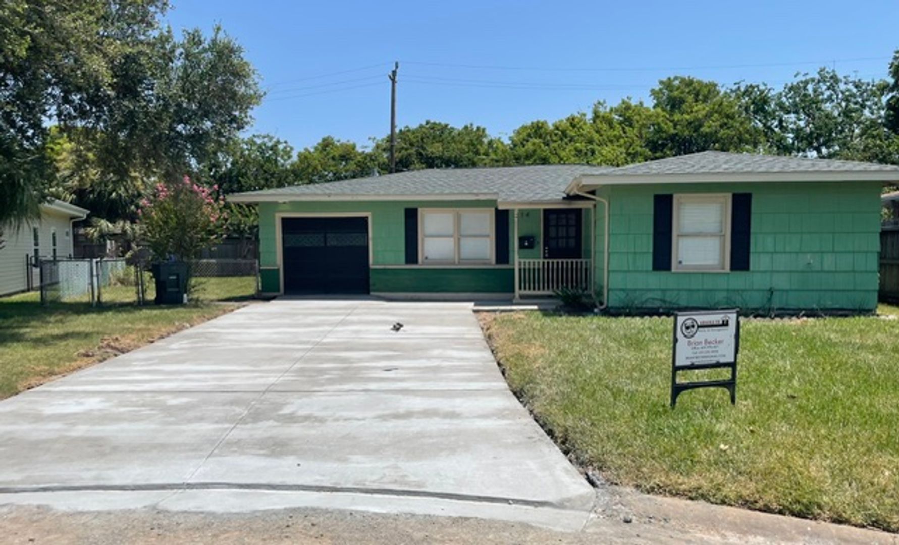 Galveston House: 14 Gulf Ln.