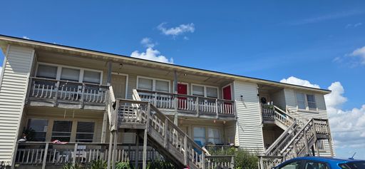 2 Bedroom Apartment – 16506 Blackbeard Rd - 16506 Blackbeard Rd #D, Jamaica Beach, TX 77554
