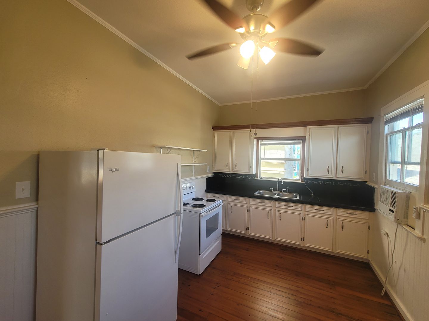 Galveston House: 610 16th street