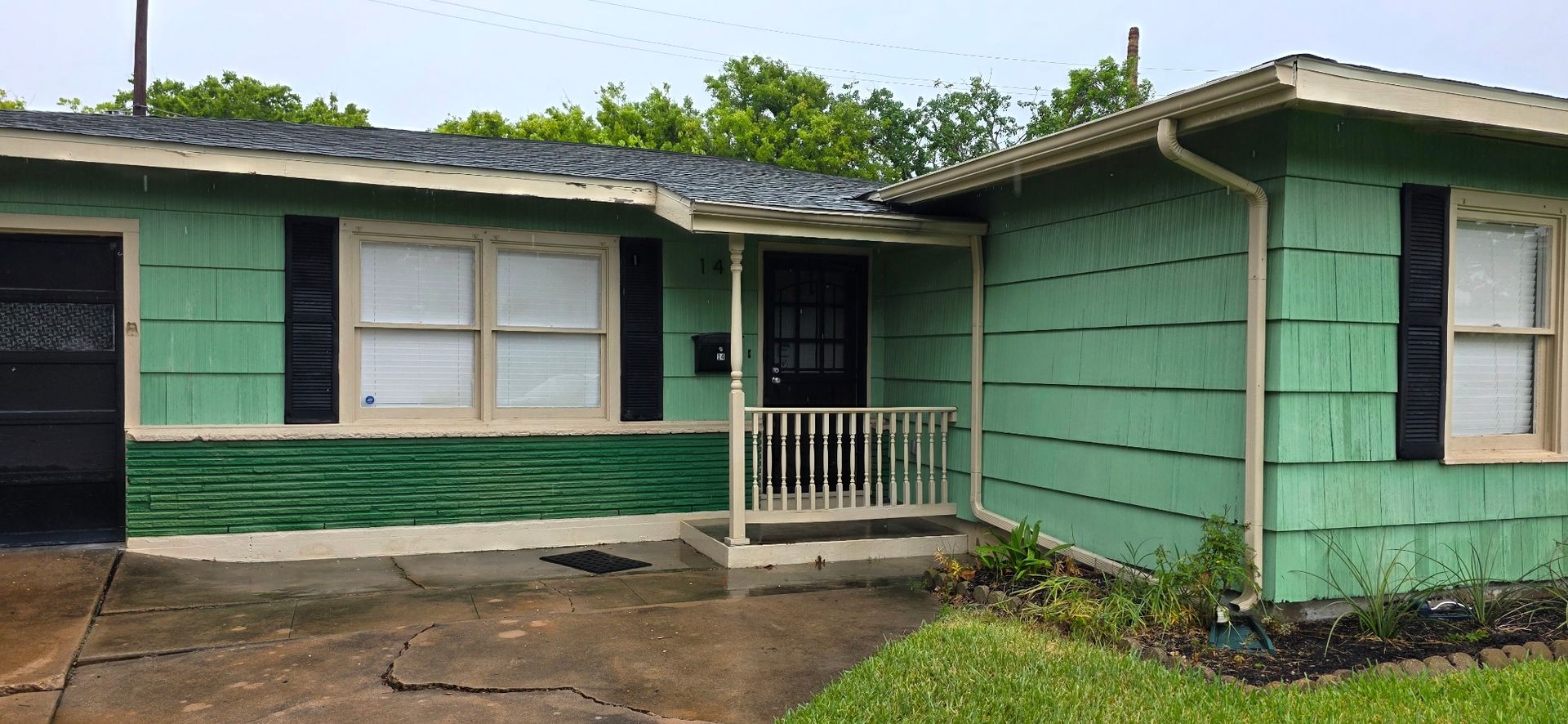 Galveston House: 14 Gulf Ln.