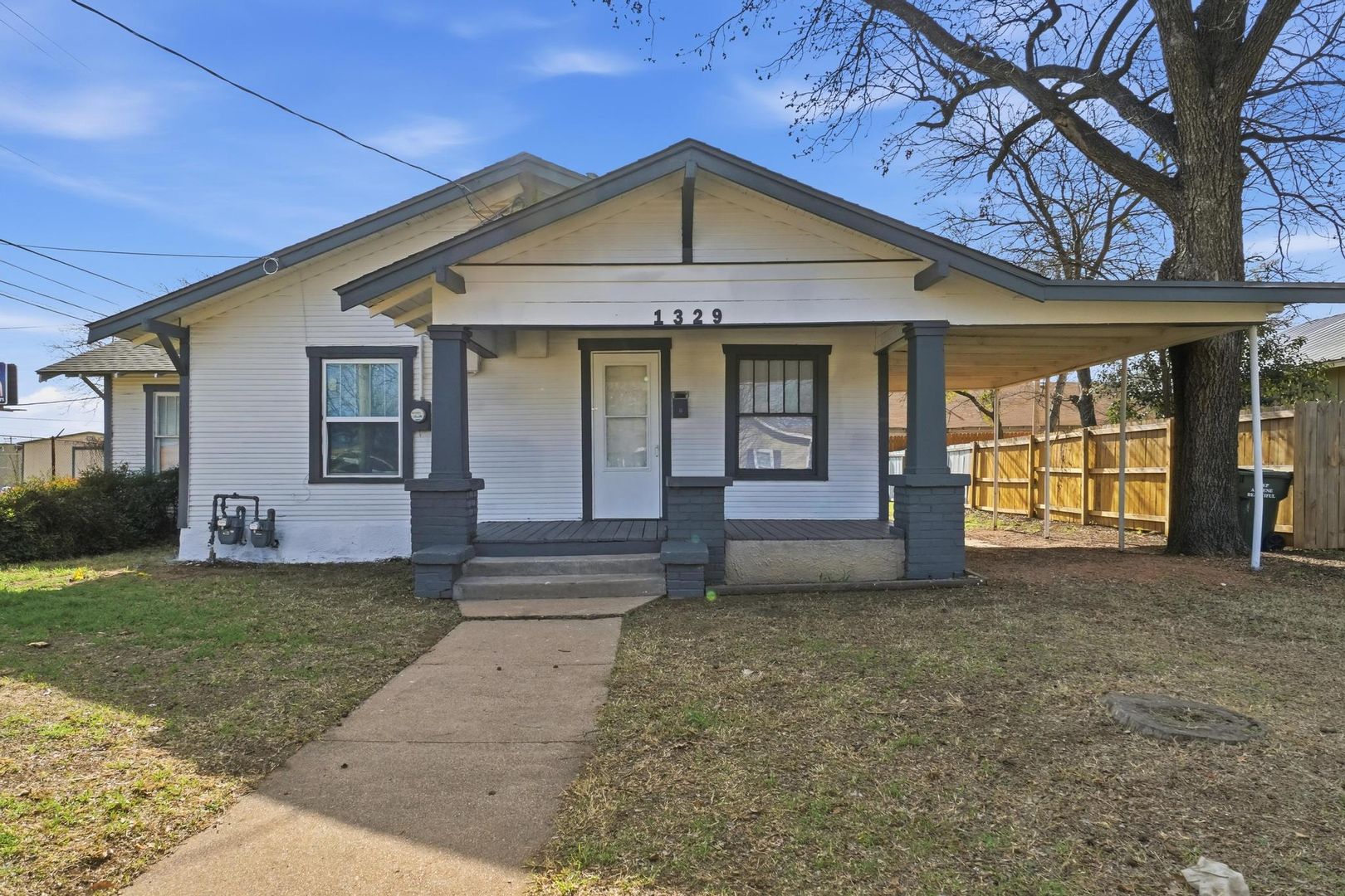 Abilene House: 1329-A S. 11th St