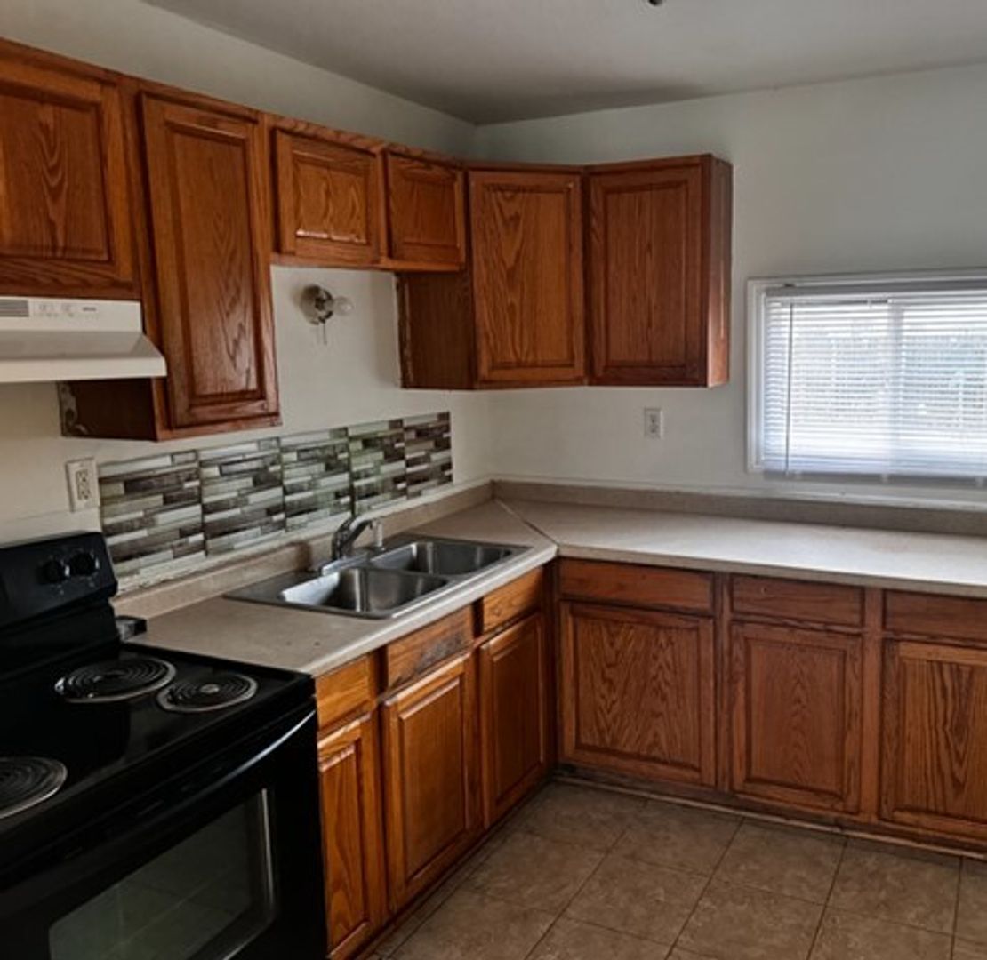 Fort Wayne Apartment: 4330 South Anthony Blvd