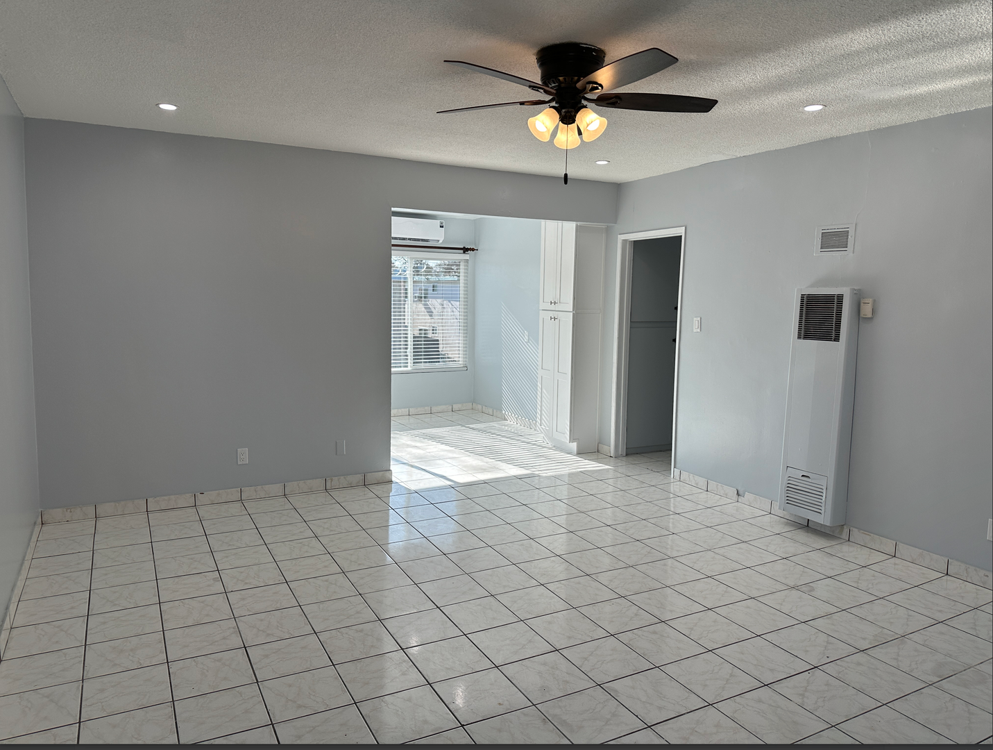 Santa Ana Apartment: 825-829 S. Townsend St.