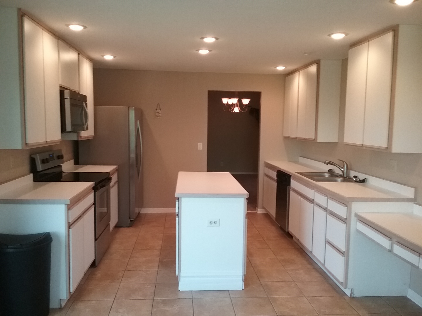 Rockford Apartment: 6538 Spring Brook Rd