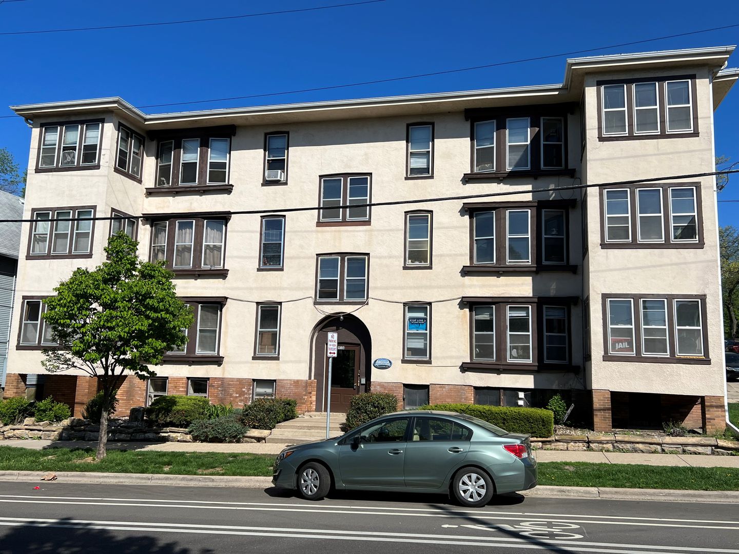Madison Apartment: 916 E Gorham St