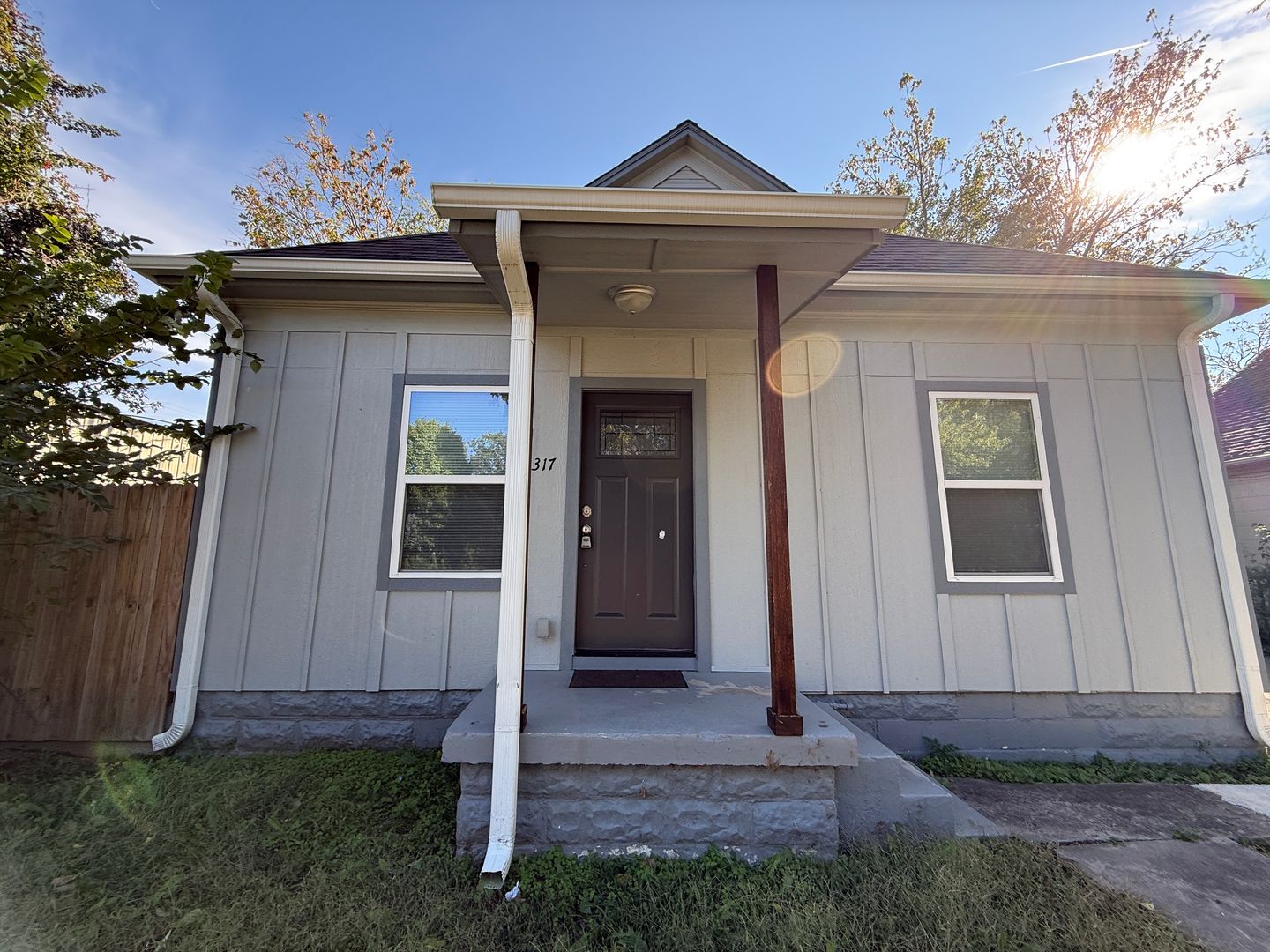 Tulsa House: 317 South Xanthus Avenue