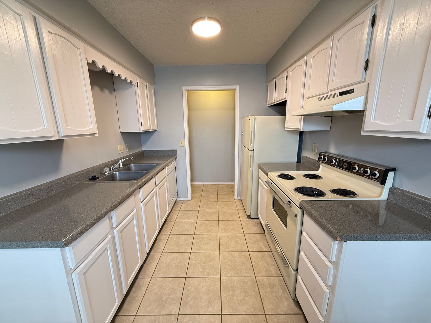 Bartlesville Apartment: 108 NE Katherine Avenue