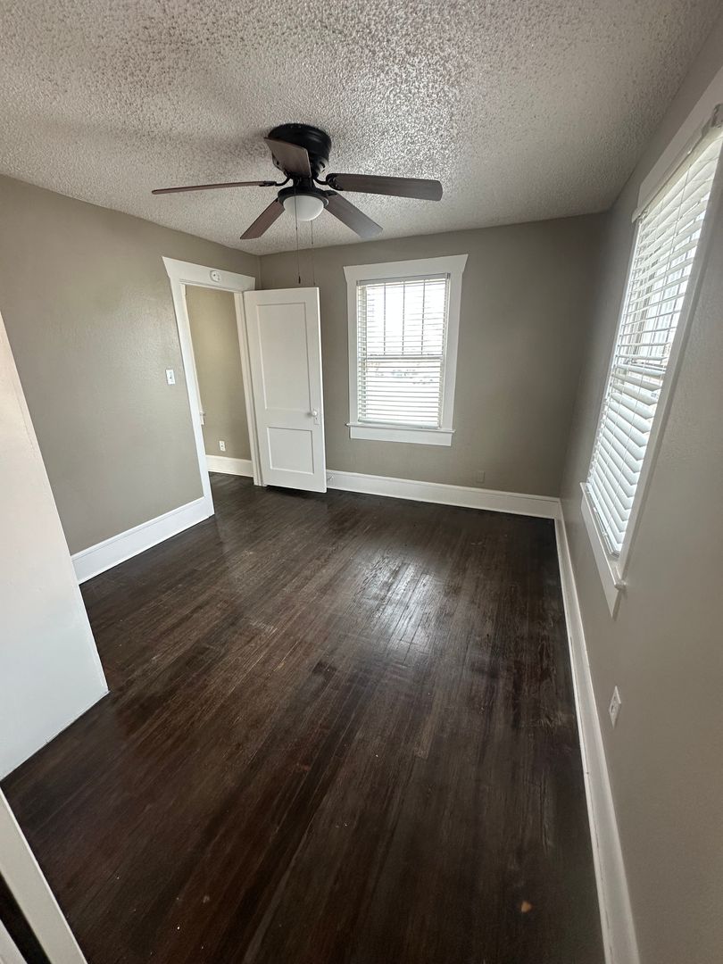 Bartlesville Apartment: 201 South East Adams Blvd