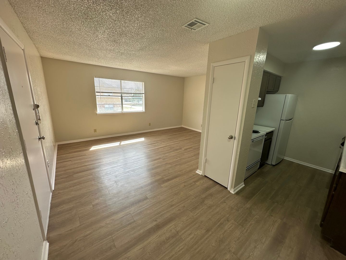 Bartlesville Apartment: 1700 SE Barlow Dr