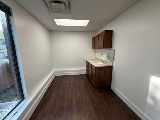 Harvard Office Suite A 6- Small with Sink