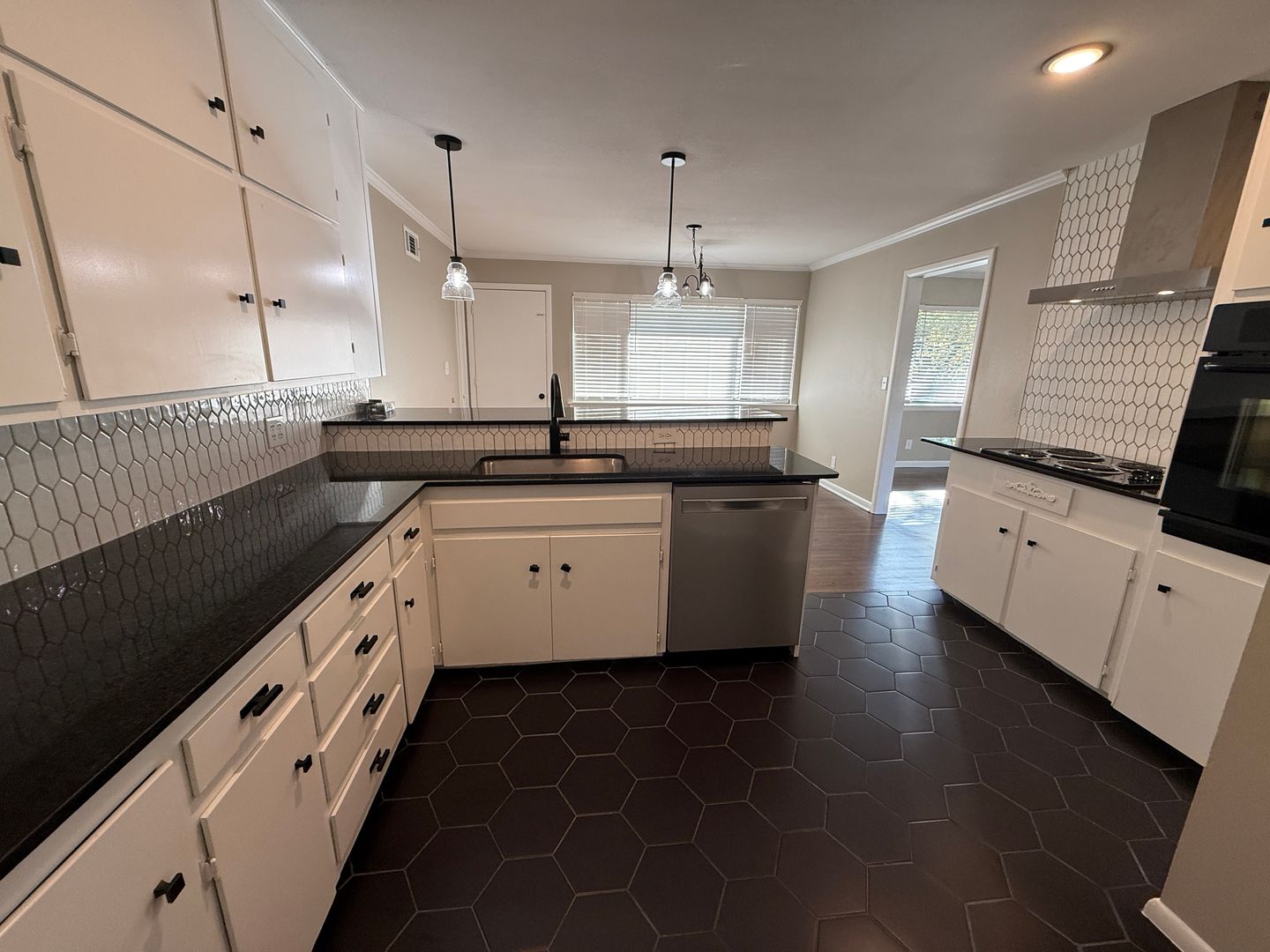 Tulsa House: 6552 East 26th Place